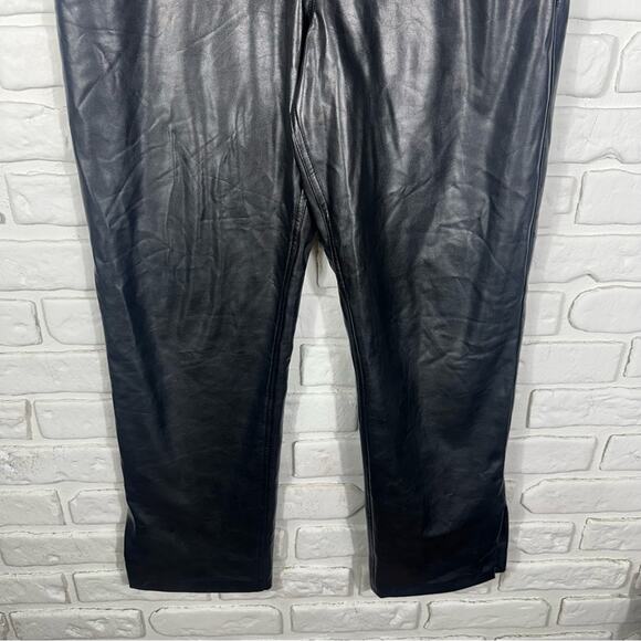 Abercrombie & Fitch The 90s Straight Super High Rise Vegan Leather Size 34/14 - Picture 9 of 10